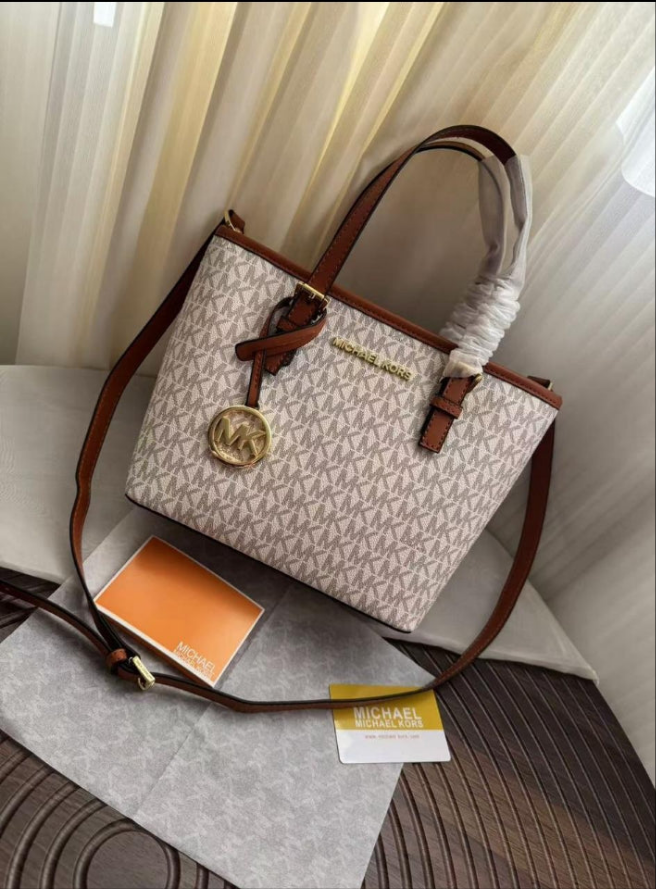 Sac MK Jet Set Travel Saffiano Leather - Vanilla beige