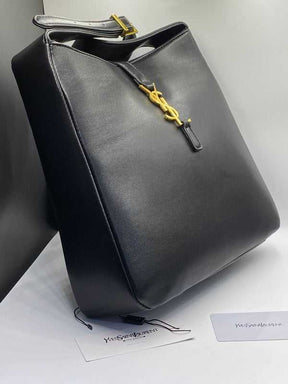 YSL SOUPLE GRAINÉ NOIR
