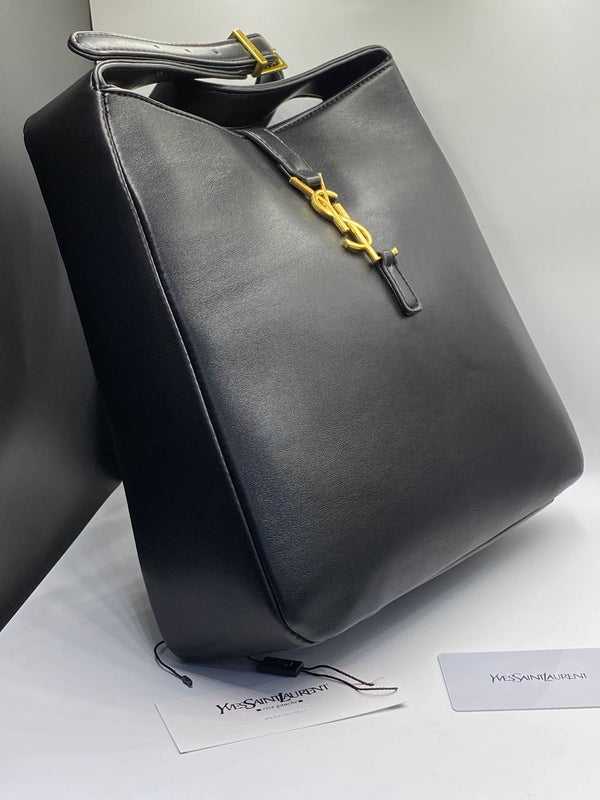 YSL SOUPLE GRAINÉ NOIR
