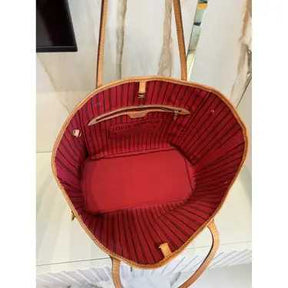 LV Cabas Neverfull 
Marron