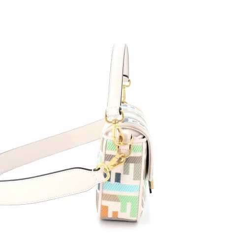Fêndï 
Sac à main Baguette Fendi Toile Multicolore