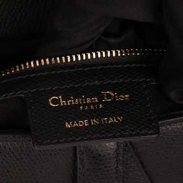 Diôr 
Sac à main Très bon état 
Noir