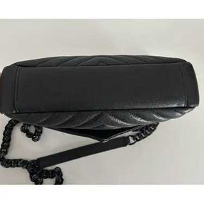 YSL Collége monogramme Sac à main Bon état 
Noir