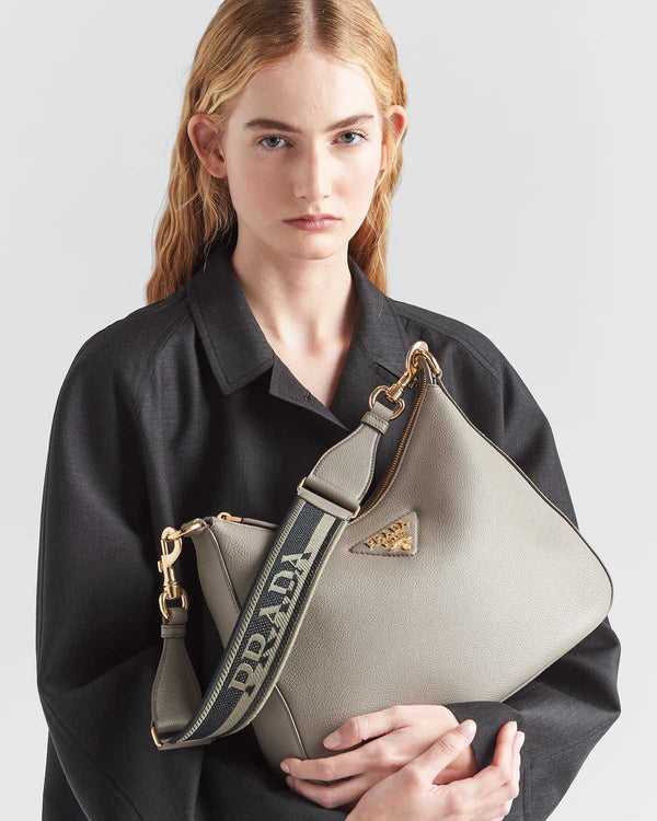 Sac à main souple à l’élégance