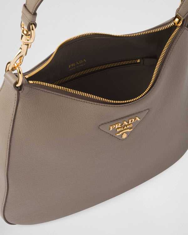 Sac à main souple à l’élégance