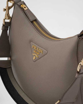 Sac à main souple à l’élégance
