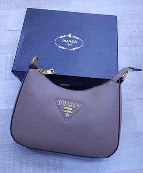 Sac à main souple à l’élégance