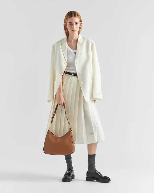 Sac à main souple à l’élégance