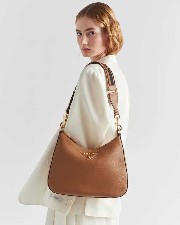 Sac à main souple à l’élégance