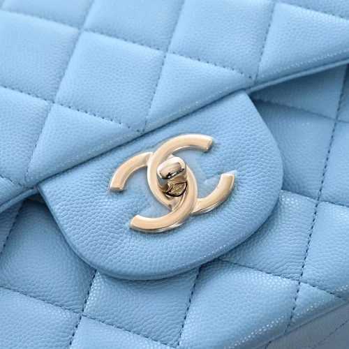 Sac porté épaule Jumbo Chanel Veau Caviar Bleu Clair