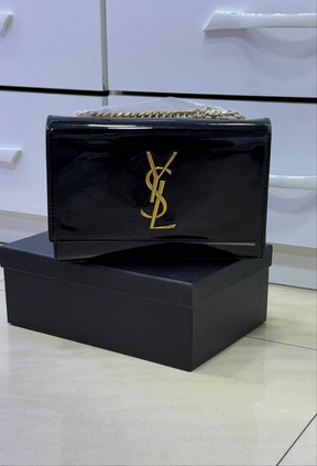 Sac à rabat Kate de S@int L@urent verni noir GHW