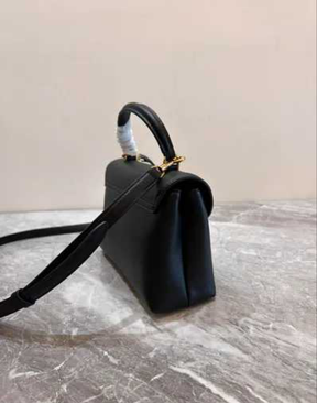 Cêlinë 
Teen Nino Bag