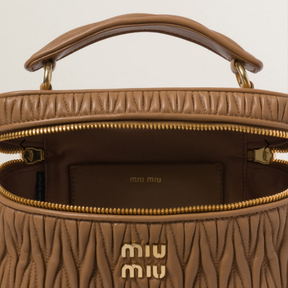 MIÛ MIÜ Sac porté épaule  nappa matelassé