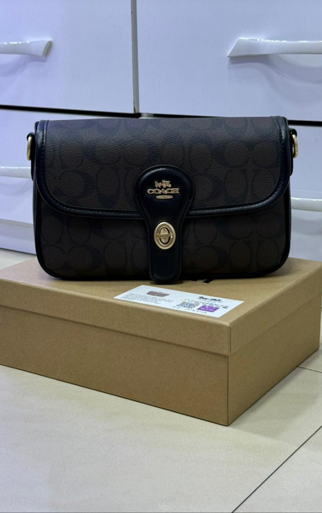 Coach Sac bandoulière Hadley noir CY683