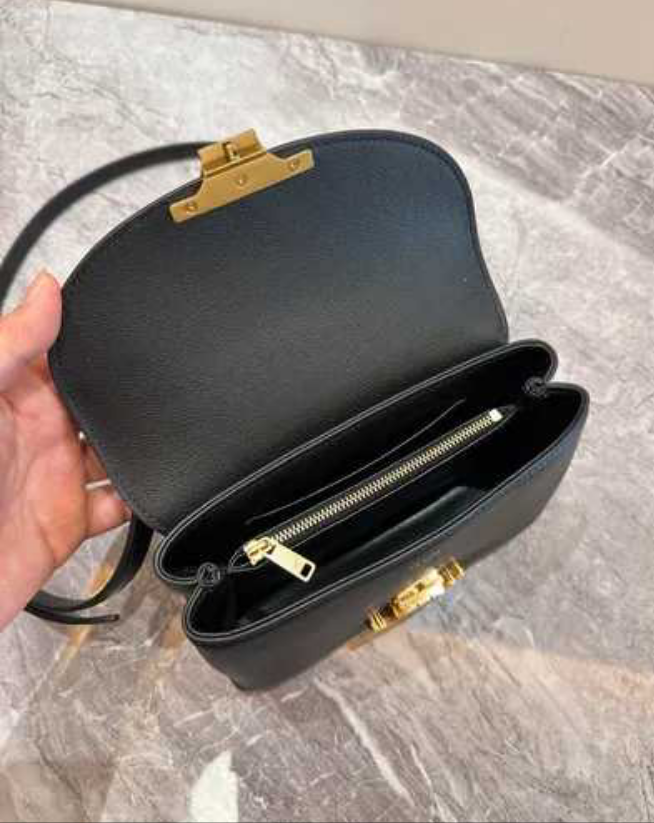 Cêlinë 
Teen Nino Bag