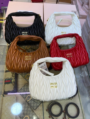 MIÛ MIÜ Sac hobo Wander nappa matelassé