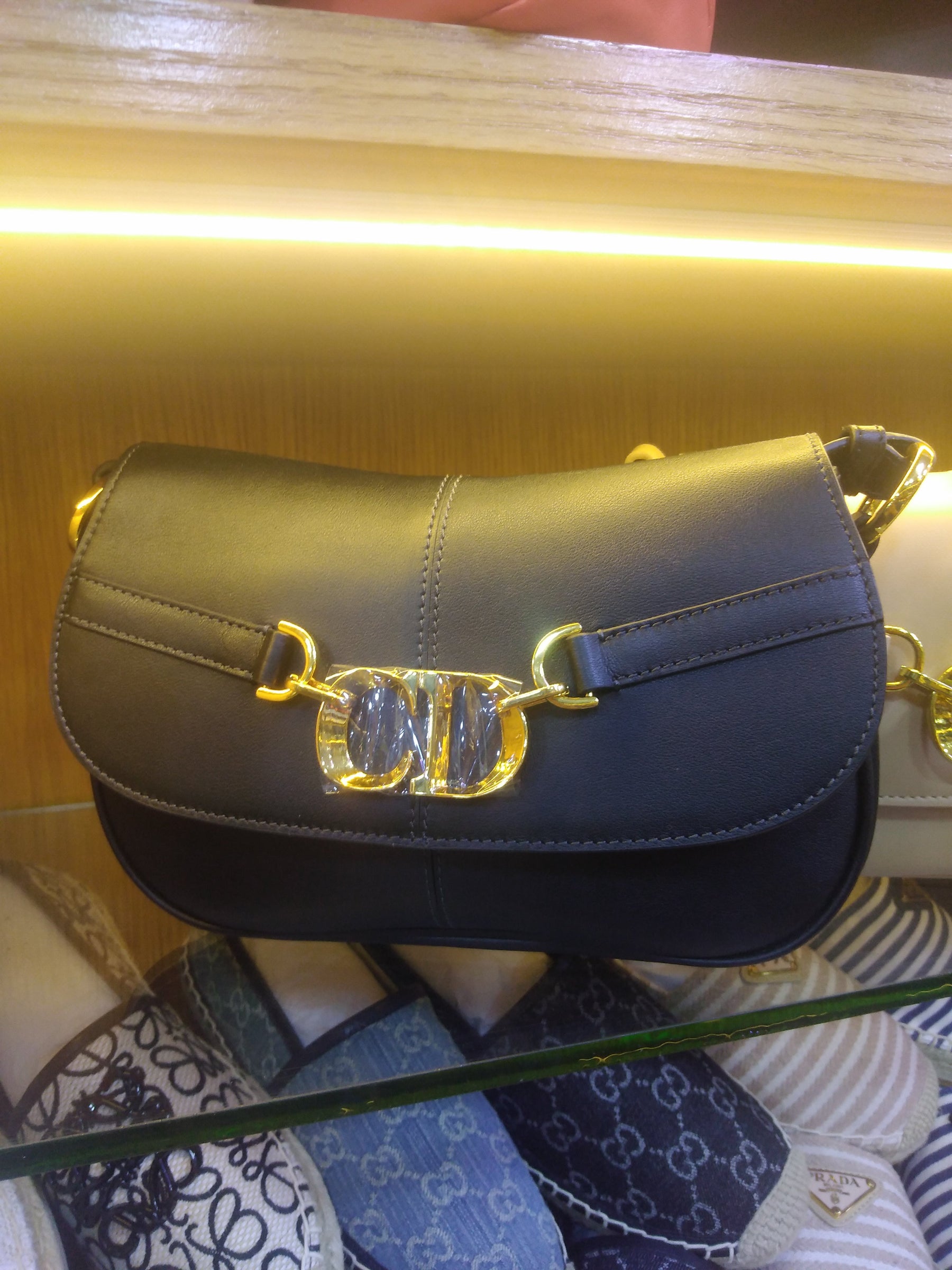Diôr Premium Quality Small  Besace Bag For Women (Black)