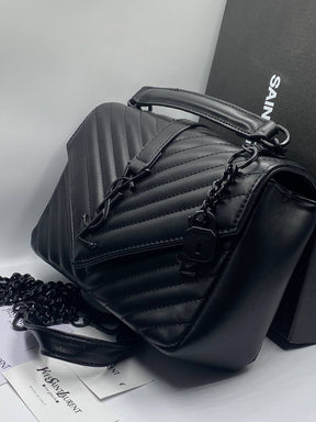 YSL Collége monogramme Sac à main Bon état 
Noir