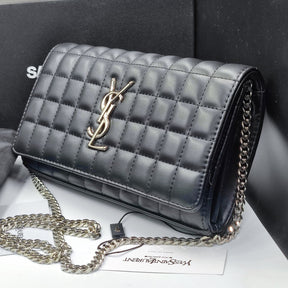 S@int Laurent
pochette Cassandre