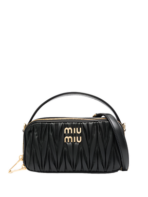 MIÛ MIÜ 
sac cabas à design matelassé