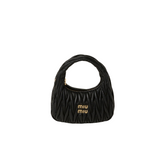 MIÛ MIÜ Sac hobo Wander nappa matelassé