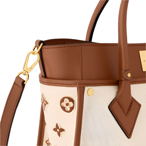 LV 
Cabas On My Side MM