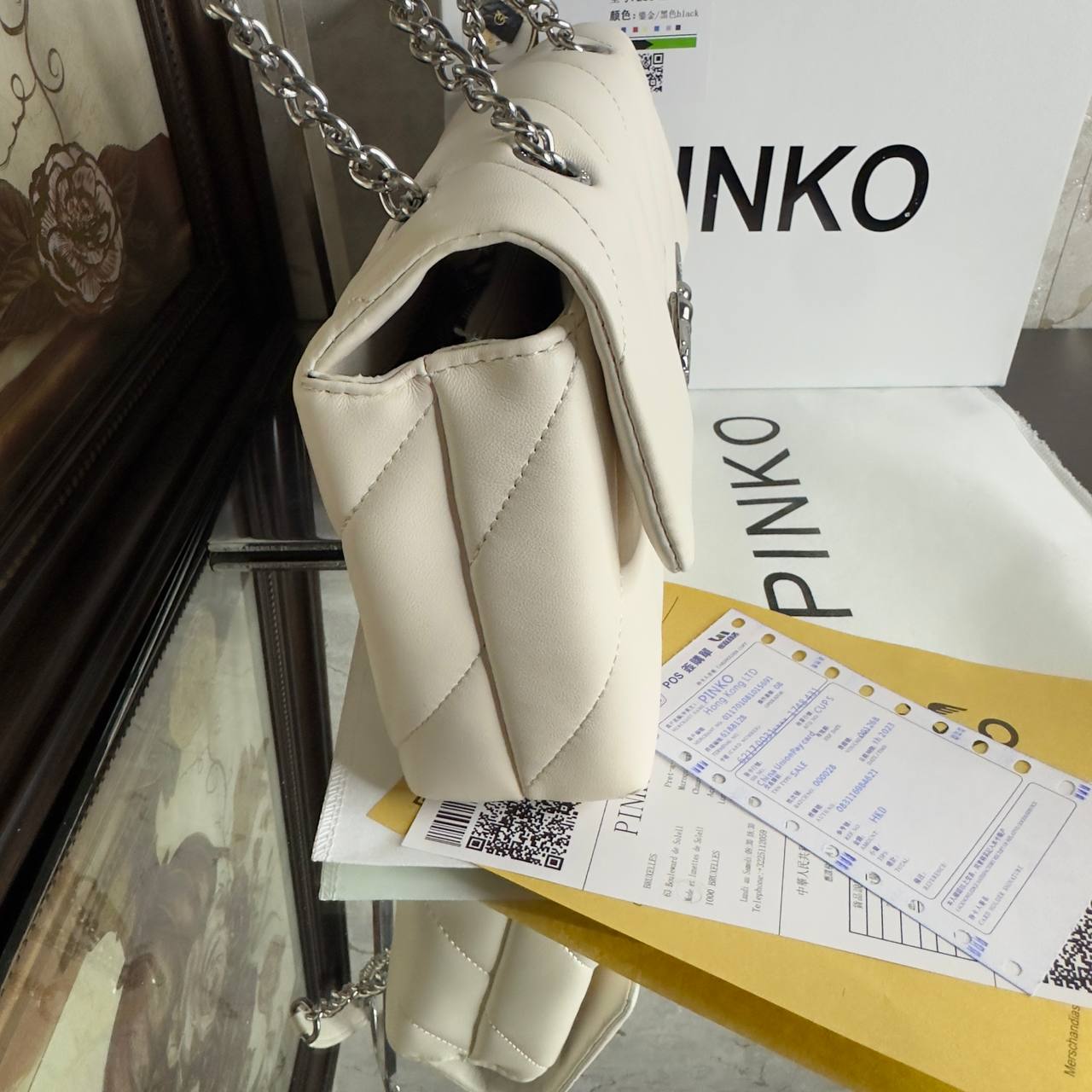 PÏNKÔ 
sac porté épaule Love à design matelassé