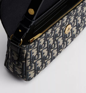 Pochette à chaîne D-Vine 30 Montaigne
Toile jacquard Dior Oblique bleu