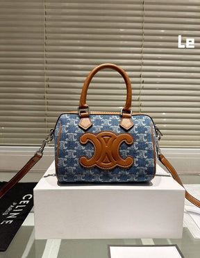 Cèlïnê Small Boston en cuir Triomphe Denim
