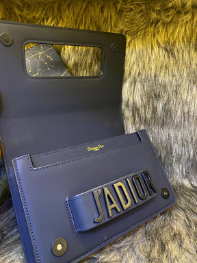 Christian Diôr 
Sac bandoulière Di*r J'Adior  noir mat