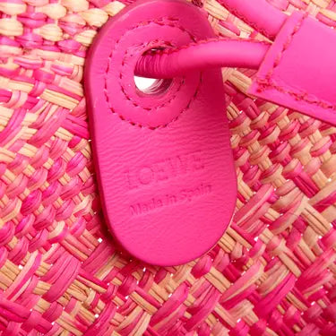 LÔËWE 
Anagram Basket
Rose, Paille