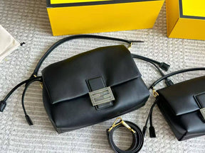Fendi Mamma Baguette Medium
Sac en cuir nappa noir