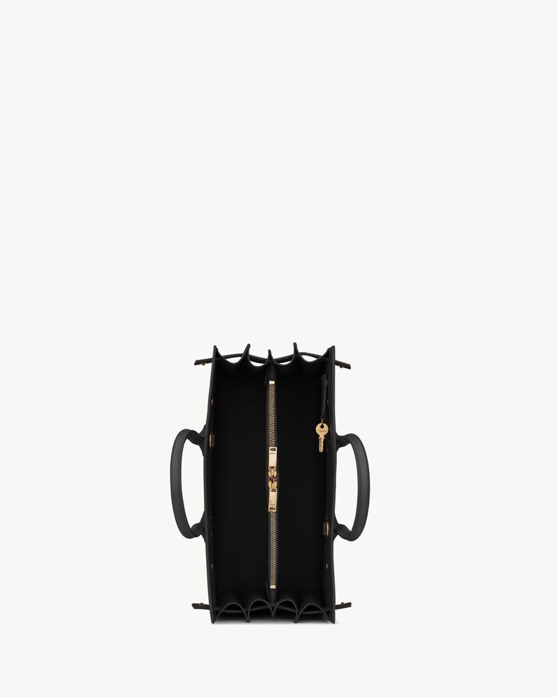 YSL SAC DE JOUR EN CUIR LISSE - SMALL
NOIR