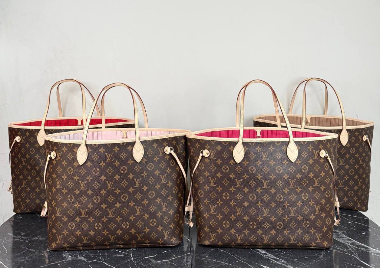LV Cabas Neverfull 
Marron