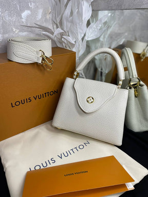 LV Sac Capucines BB En cuir