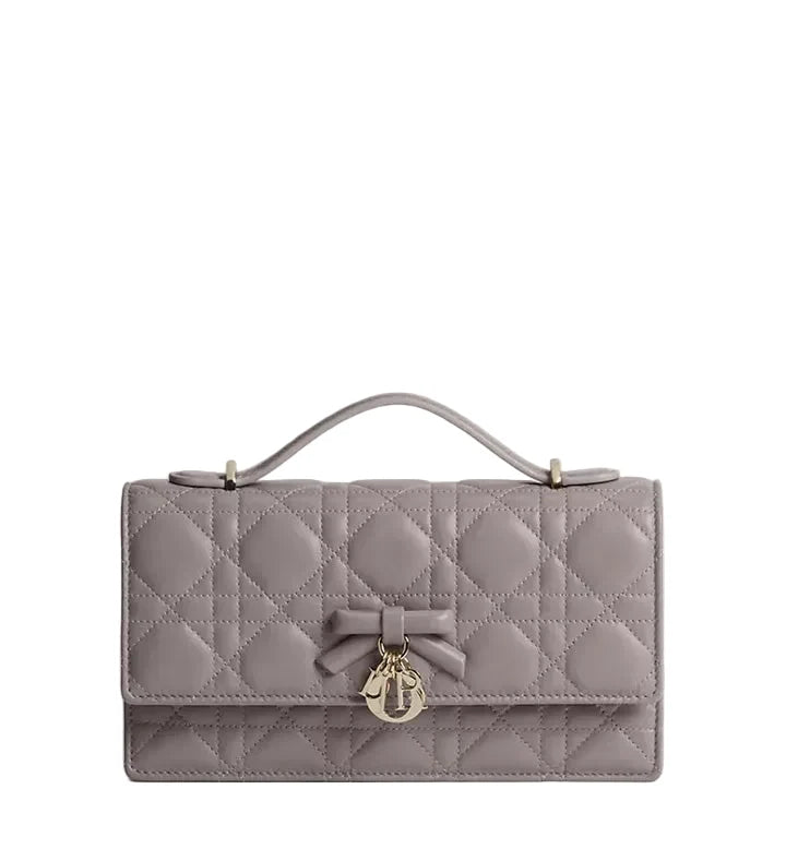 Mini sac My Dior
Cuir d'agneau Cannage gris Trianon