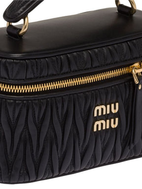 MIÛ MIÜ 
mini sac Nappa à design matelassé