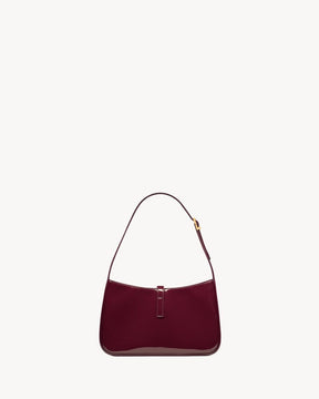 YSL le 5 à 7 verni
DARK RED WINE