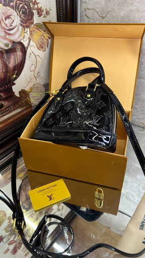 LV 
2017 Monogram Vernis Alma BB satchel