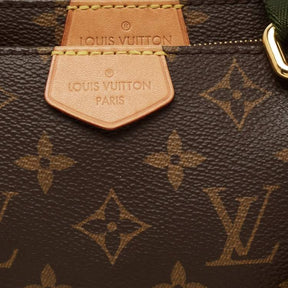 LV 
pochette Multi Accessories