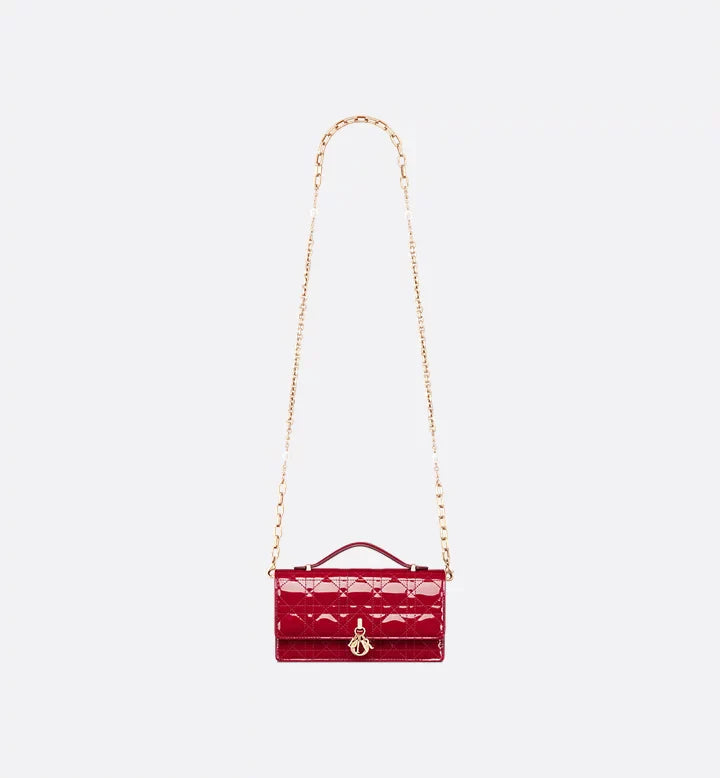 Mini sac My Diôr 
Cannage verni rouge cerise