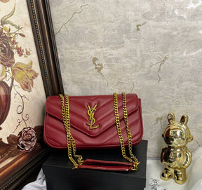 YSL LOULOU SMALL MATELASSÉ
ROUGE CABERNET