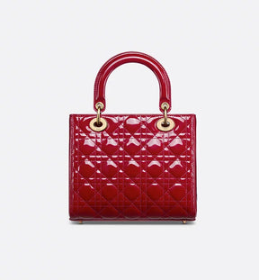 Sac Ladÿ Diôr Medium
de veau Cannage verni rouge cerise