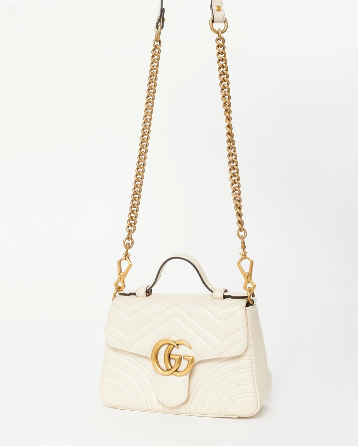 GG Sac à main GG Marmont  blanc à chevrons avec poignée supérieure