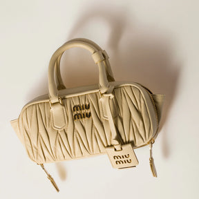 MIÛ MIÜ Mini sac Arcadie nappa matelassé