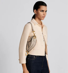 Sac Saddlê à bandoulière de veau grainé beige poudre