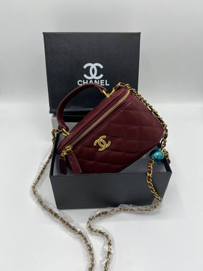 Chanel Vanity Bordeaux