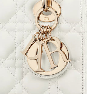 Sac Ladÿ Diôr My ABCDiôr Small
d'agneau Cannage couleur latte