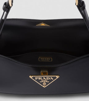Sac Pr@da porté épaule en vrai cuir verni Noir