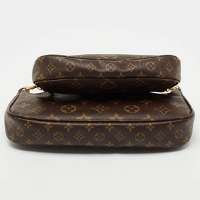 LV 
pochette Multi Accessories